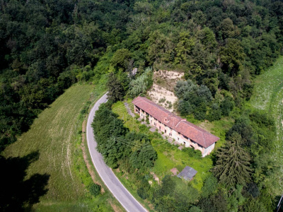 Cascinale con terreno in Via Campia, Cortandone (AT)