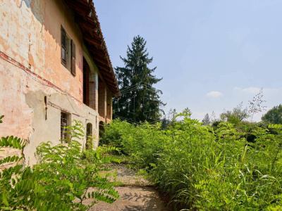 Cascinale con terreno in Via Campia, Cortandone (AT)