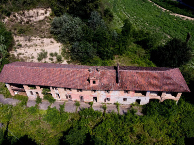 Cascinale con terreno in Via Campia, Cortandone (AT)