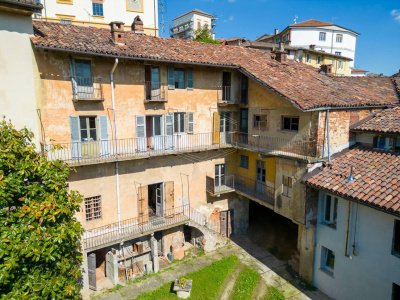 Cascinale in Via Umberto I, Castelnuovo Don Bosco (AT)