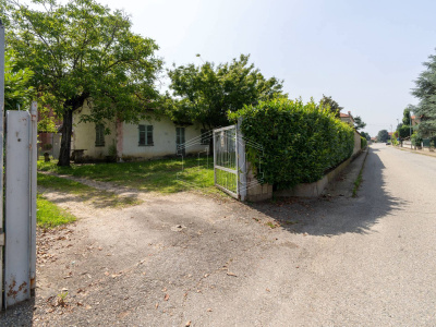 Casa indipendente con terreno in Via San Bartolomeo, Riva presso Chieri (TO)