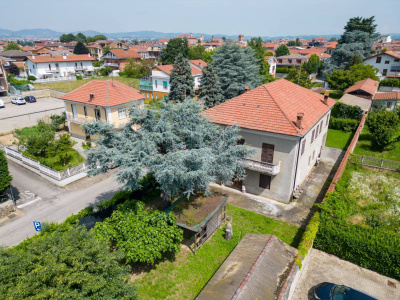 Casa indipendente con terreno in Via San Bartolomeo, Riva presso Chieri (TO)