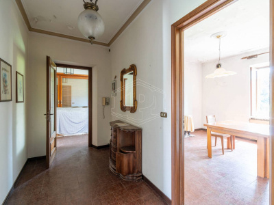 Casa indipendente con terreno in Via San Bartolomeo, Riva presso Chieri (TO)