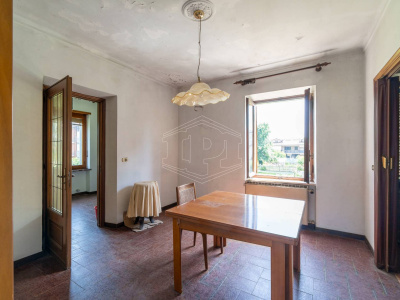 Casa indipendente con terreno in Via San Bartolomeo, Riva presso Chieri (TO)