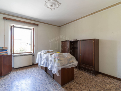 Casa indipendente con terreno in Via San Bartolomeo, Riva presso Chieri (TO)