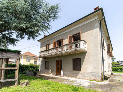 Casa indipendente con terreno in Via San Bartolomeo, Riva presso Chieri (TO)