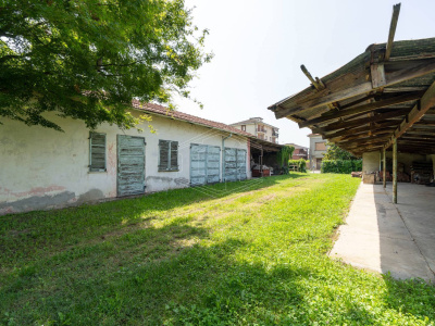 Casa indipendente con terreno in Via San Bartolomeo, Riva presso Chieri (TO)