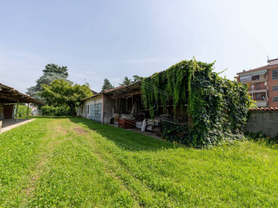 Casa indipendente con terreno in Via San Bartolomeo, Riva presso Chieri (TO)