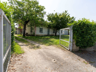 Casa indipendente con terreno in Via San Bartolomeo, Riva presso Chieri (TO)