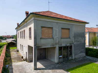 Casa indipendente in Via San Bartolomeo, Riva presso Chieri (TO)