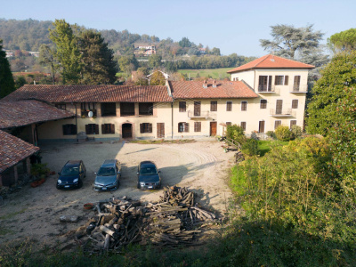 Cascinale in Strada Rosero, Pecetto Torinese (TO)