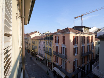 Pentalocale in Via Della Valle (AT)