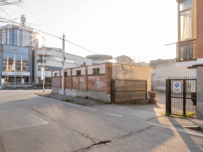 Box auto singolo in Via Leopardi, Moncalieri (TO)