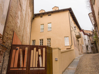 Palazzo Grinzane di Cavour in Via Provale, Costigliole d'Asti (AT)