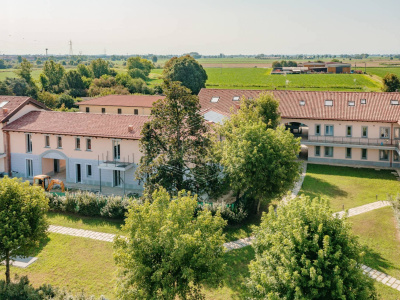 Villa a schiera con giardino in Via Per Carpiano - Melegnano (MI)