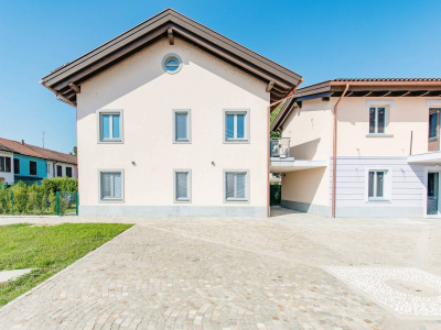 Villa a schiera  con giardino in Via Per Carpiano - Melegnano (MI)