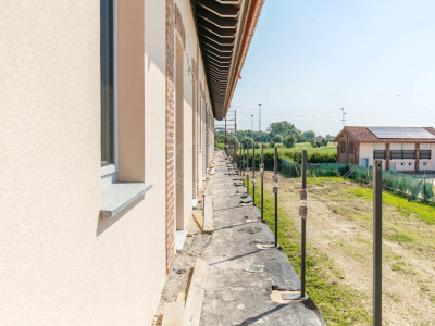 Villa a schiera  con giardino in Via Per Carpiano - Melegnano (MI)