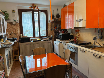 Villa con giardino in Classe En. A2 in Via della Pace  - Carpiano (MI)