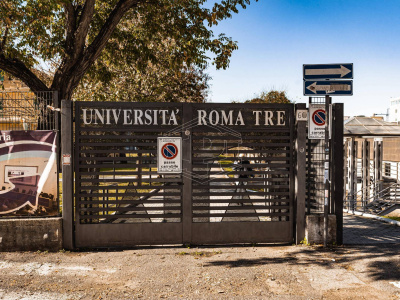 Edificio in Via Corrado Segre - Roma (RM)