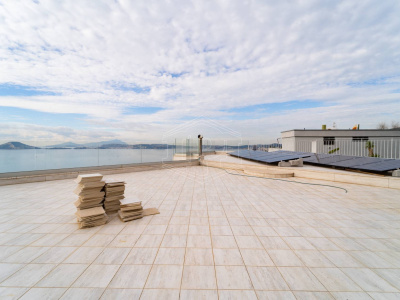 Villa con piscina in Via S. Francesco ai Gerolomini 34-36, Pozzuoli (NA)