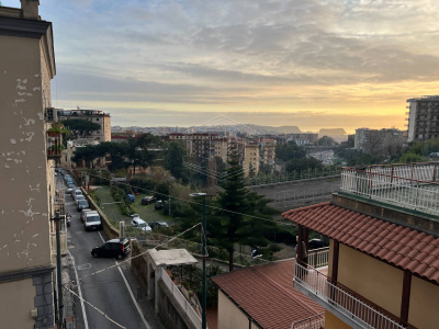 Ampio Bilocale in Via S. Giacomo dei Capri 88, Napoli (NA)