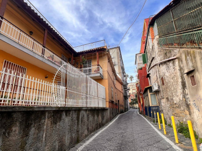 Ampio Bilocale in Via S. Giacomo dei Capri 88, Napoli (NA)