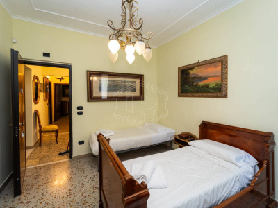 Villa con vista mare in Via San Gennaro Antignano, Pozzuoli (NA)