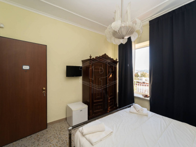 Villa con vista mare in Via San Gennaro Antignano, Pozzuoli (NA)