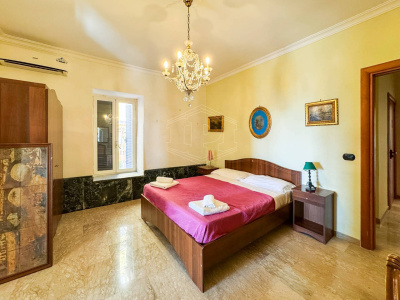 Villa con vista mare in Via San Gennaro Antignano, Pozzuoli (NA)