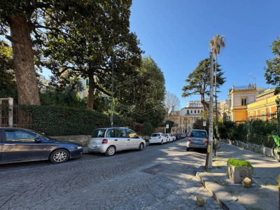 Bilocale con giardino privato in Via G. Bonito 27, Napoli (NA)