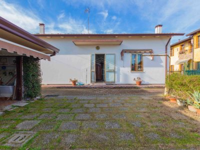 casa singola con giardino a Voltabarozzo (PD)