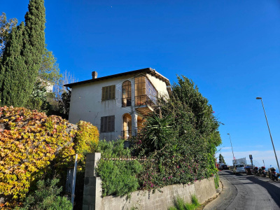 Villa, Strada degli Olandesi, Sanremo (IM)