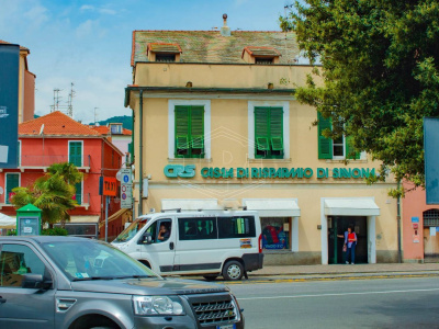 Piazza Cavour, Vado Ligure  (SV)