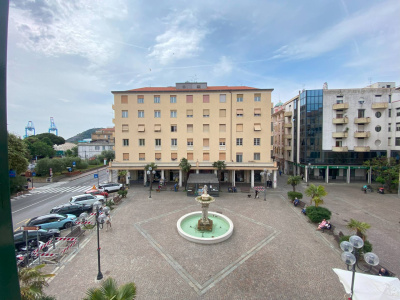 Piazza Cavour, Vado Ligure  (SV)