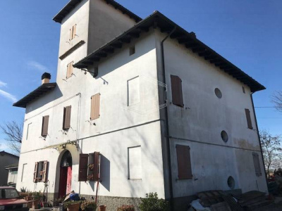 Porzione cielo terra di piccola palazzina a Sant'Agata Bolognese (BO) - Vicinanze Lamborghini