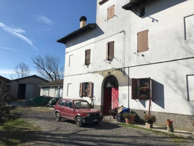 Porzione cielo terra di piccola palazzina a Sant'Agata Bolognese (BO) - Vicinanze Lamborghini