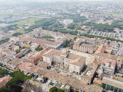 Complesso Immobiliare "Ex Direzione Saline" in Corso Mazzini a Cervia (RA) - Centro storico