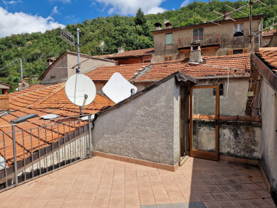 Quadrilocale con giardino a Vallico di Sopra - Fabbriche di Vergemoli (LU)