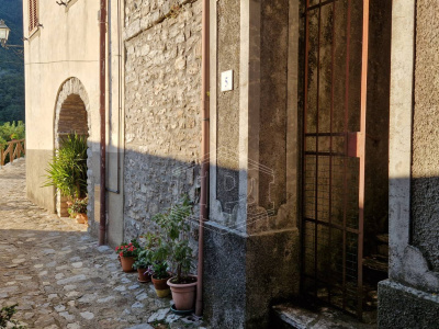 Quadrilocale con giardino a Vallico di Sopra - Fabbriche di Vergemoli (LU)