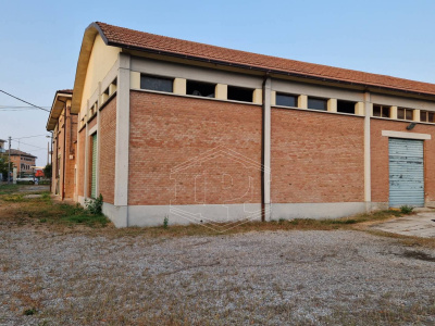 Edificio Commerciale in via Roma, Novellara (RE)