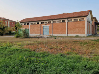 Edificio Commerciale in via Roma, Novellara (RE)