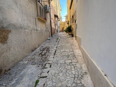 Appartamento in Ronco Magnano a NOTO (SR). Centro Storico