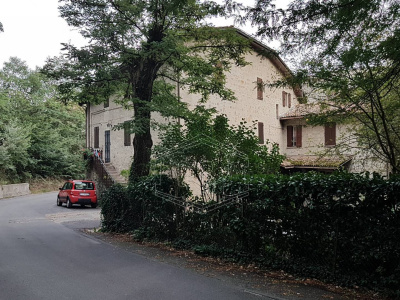 Quadrilocale in casale, località Quercia-Marzabotto (BO) - Gardelletta