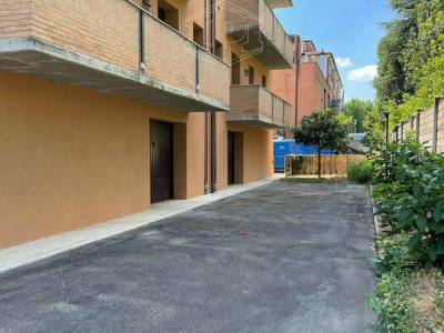 Trilocale con balcone e garage in centro a San Prospero (MO)