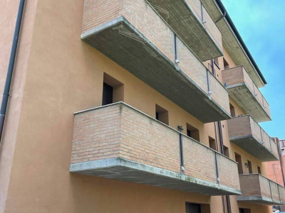 Trilocale con balcone e garage in centro a San Prospero (MO)