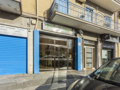 Locale commerciale in Via Brigata Regina 35/A  - Bari(BA)