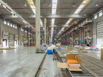 Capannone sito in Viale Maestri Del Lavoro 1 - Bari (BA)