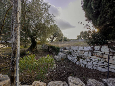 Villa con trullo sito in Contrada Barbagiulio 141/A - Cisternino (BR)