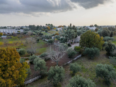 Villa con trullo sito in Contrada Barbagiulio 141/A - Cisternino (BR)