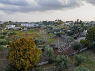 Villa con trullo sito in Contrada Barbagiulio 141/A - Cisternino (BR)